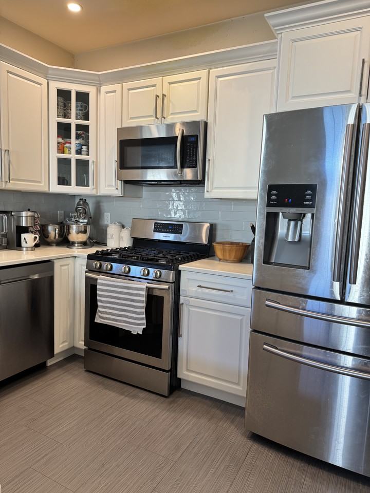 813 Deluca Rd - Photo 6 of 18