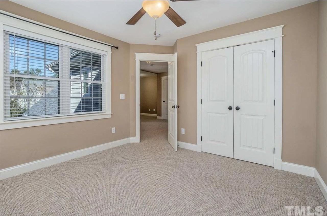 79 Falconridge Dr - Photo 6 of 17