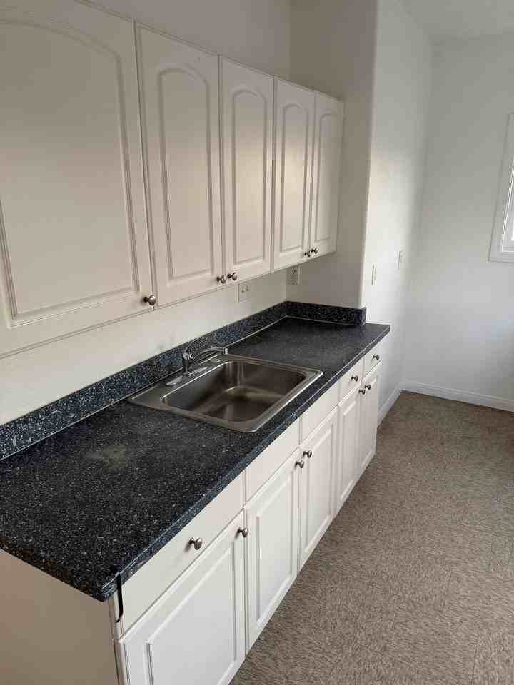 5164 Imperial Ave - Photo 5 of 20