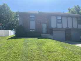 733 Se Claremont St - Photo 1 of 1