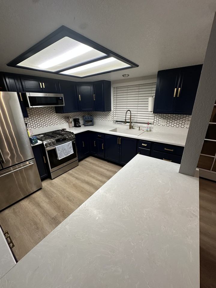 491 W Carter St #1 - Photo 4 of 15