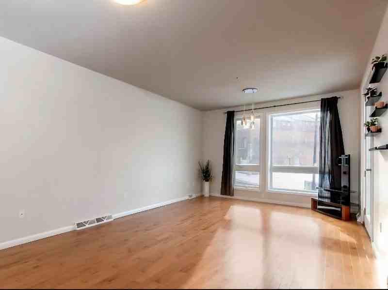 3647 Penn Ave - Photo 3 of 18