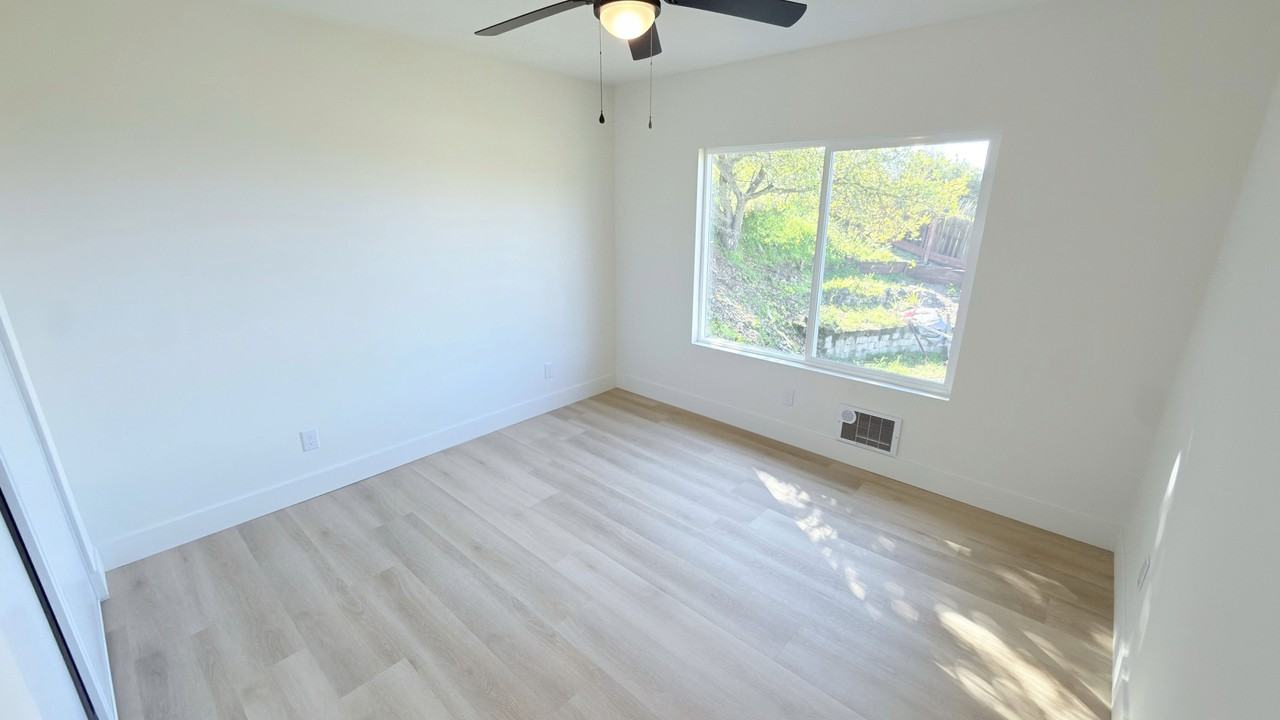 1731 Magazine St - Photo 5 of 5