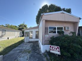 920 Boardwalk Ln #829 - Photo 1 of 1