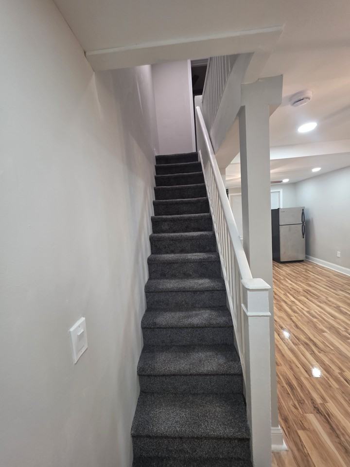 2126 Kennedy St - Photo 4 of 20