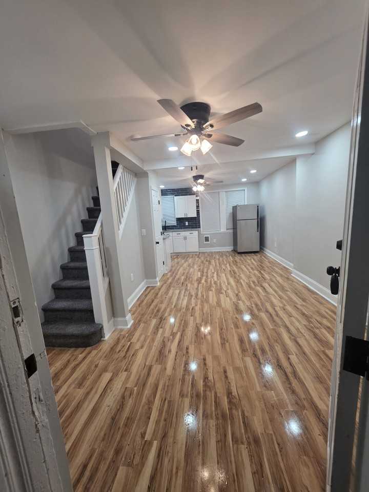 2126 Kennedy St - Photo 5 of 20