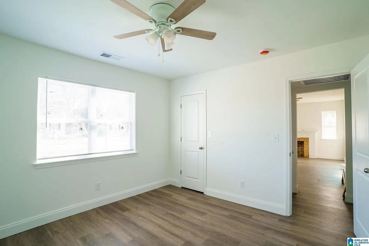 5808 Avenue O - Photo 4 of 7