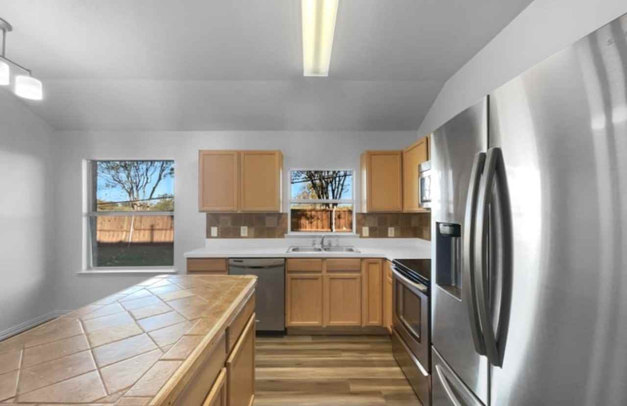 1608 Desperado Rd - Photo 2 of 11