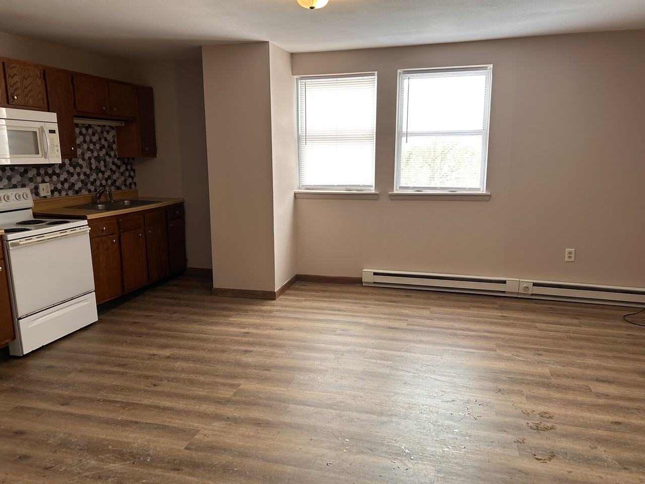 5731 Telephone Road Ext #1 - Photo 3 of 11