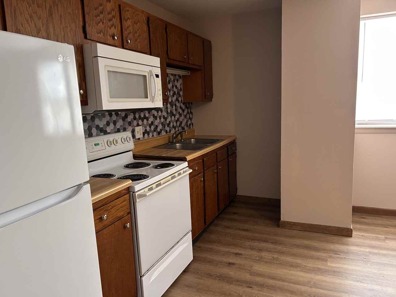 5731 Telephone Road Ext #1 - Photo 4 of 11