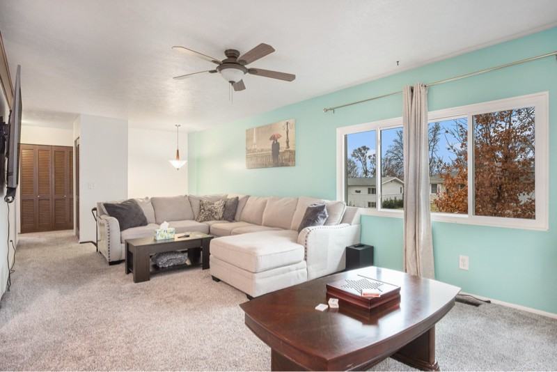 9650 Sahler St - Photo 3 of 18