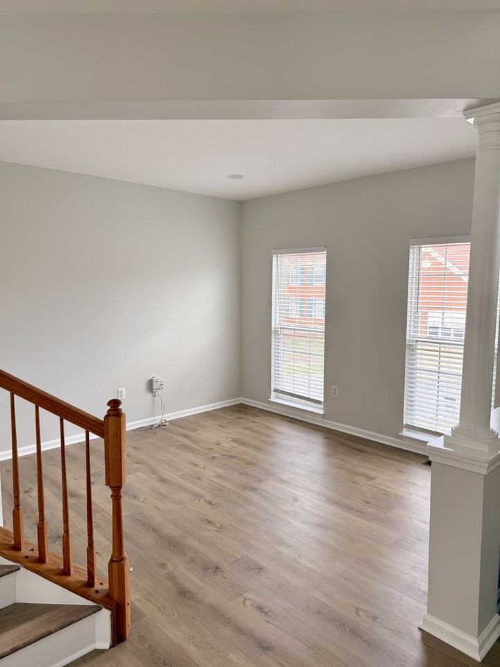 7001 Saddlebow Ct - Photo 3 of 20