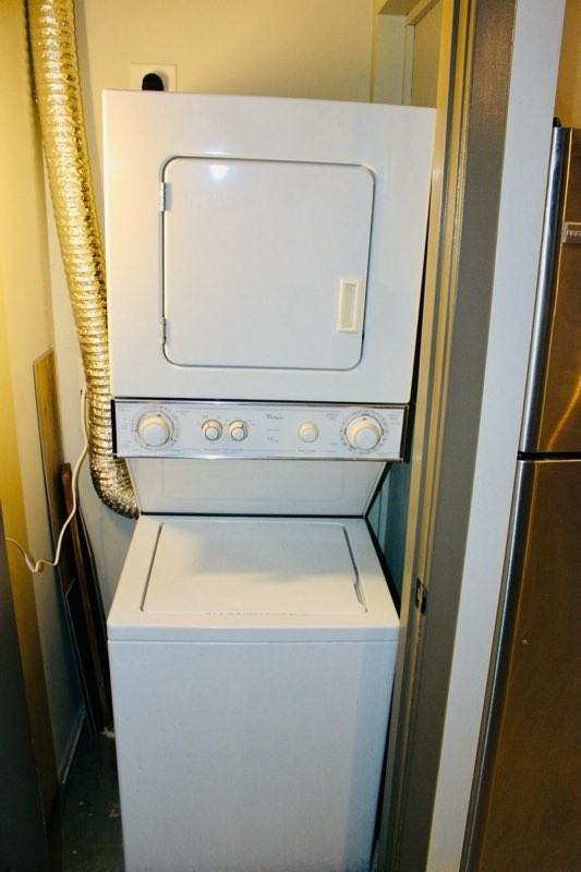 842 Park Ave #6 - Photo 4 of 10