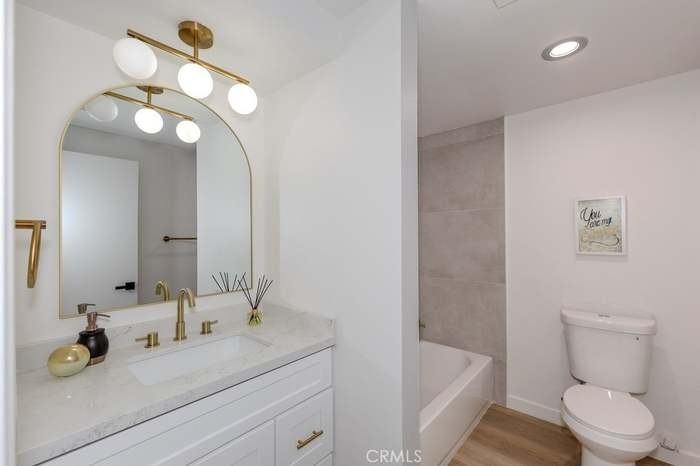 14452 Denbigh Ln - Photo 4 of 20