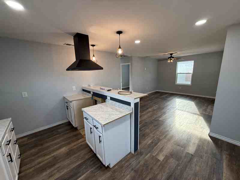 411 W A Ave - Photo 2 of 8