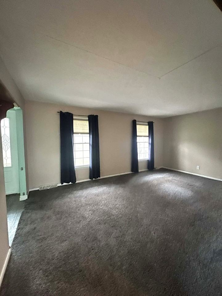 1820 Perry Crossing Rd - Photo 6 of 17