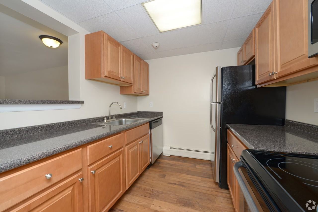 1776 Bicentennial Way #D10 - Photo 5 of 14