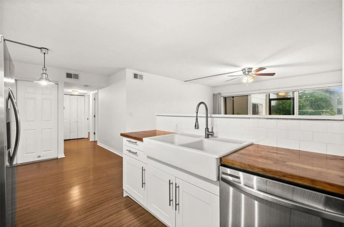 2938 Clark Rd - Photo 3 of 11