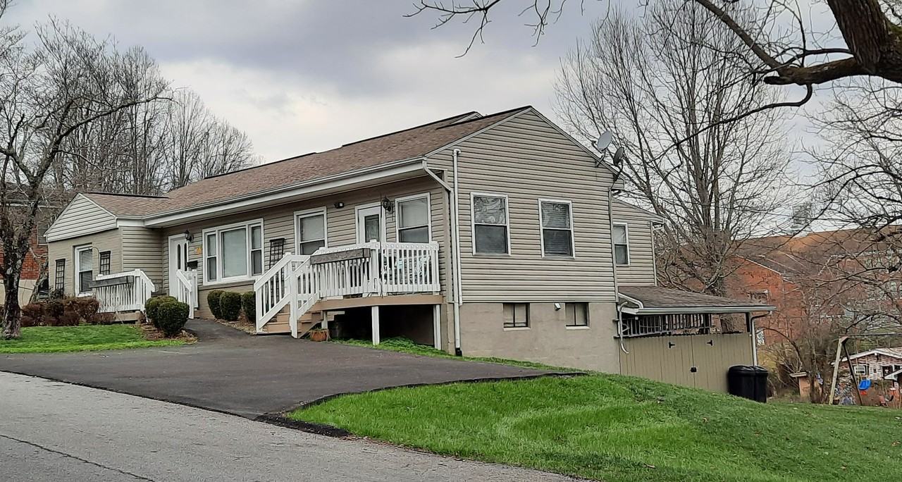 487 Kentucky Ave - Photo 4 of 50