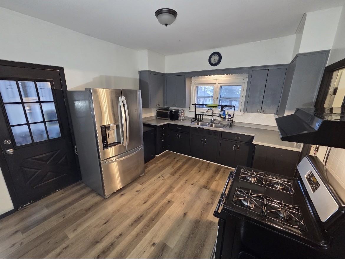 578 2nd Ave #1 - Photo 2 of 14