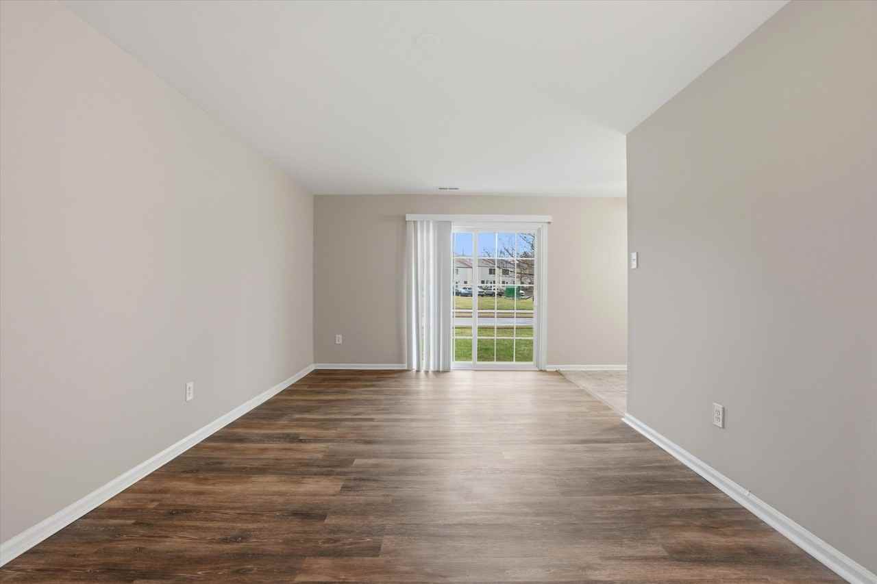 4546 Rosemarie Dr #NA - Photo 4 of 15