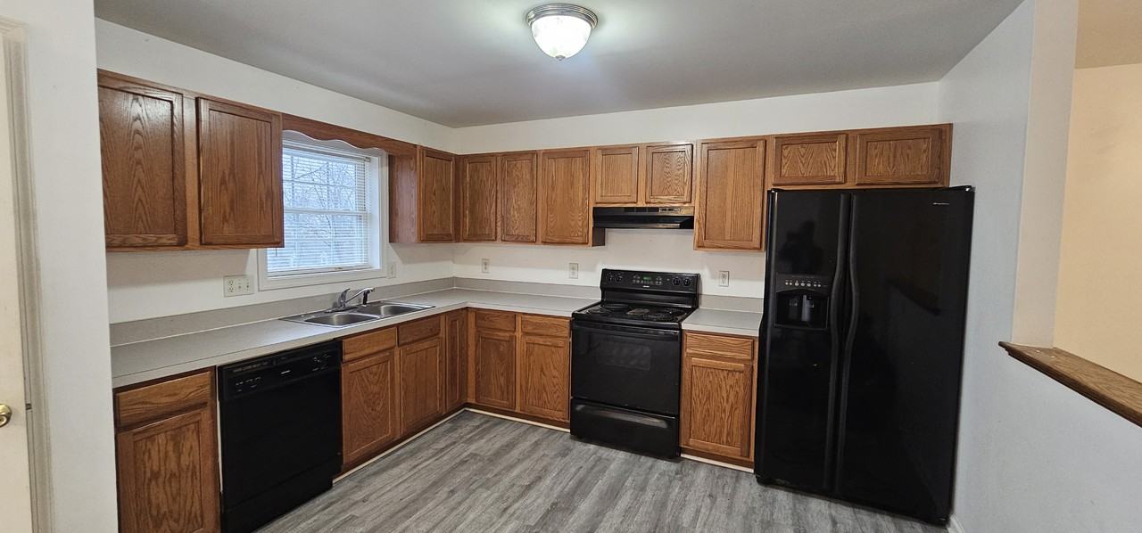 7 Lotus Dr #7 - Photo 7 of 26