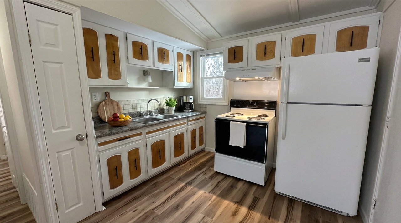 813 Elm St #3 - Photo 6 of 8