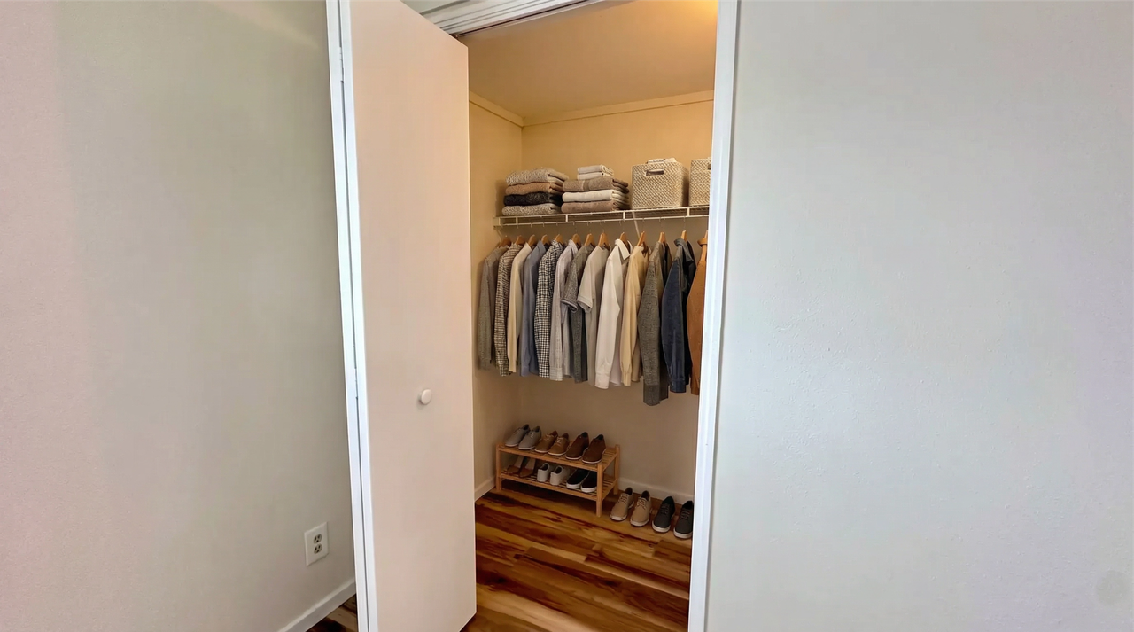 813 Elm St #2 - Photo 3 of 10