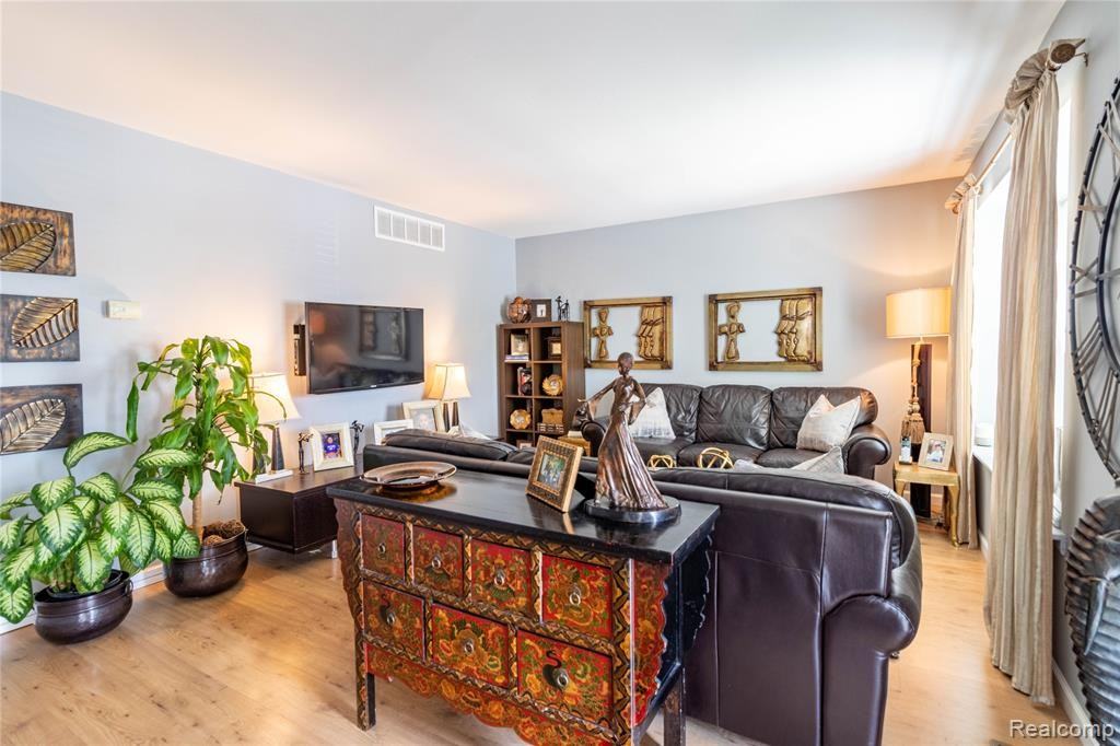 24483 Bashian Dr #126 - Photo 4 of 24