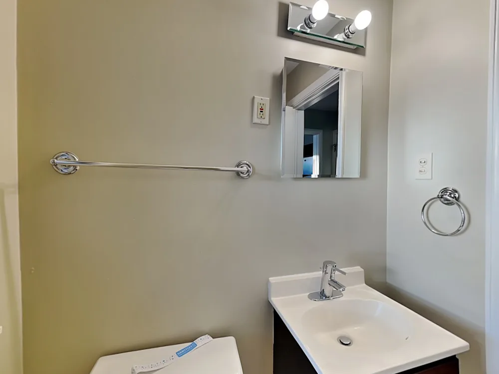 2255 S 14th Ave #NA - Photo 3 of 12