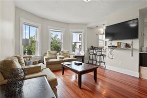 featured image of 171 Prospect St #3