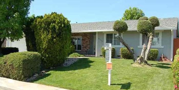 3794 Roundhill Dr #NA - Photo 4 of 4