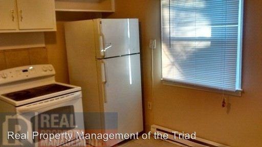 1205 Hickory Ave - Photo 3 of 13