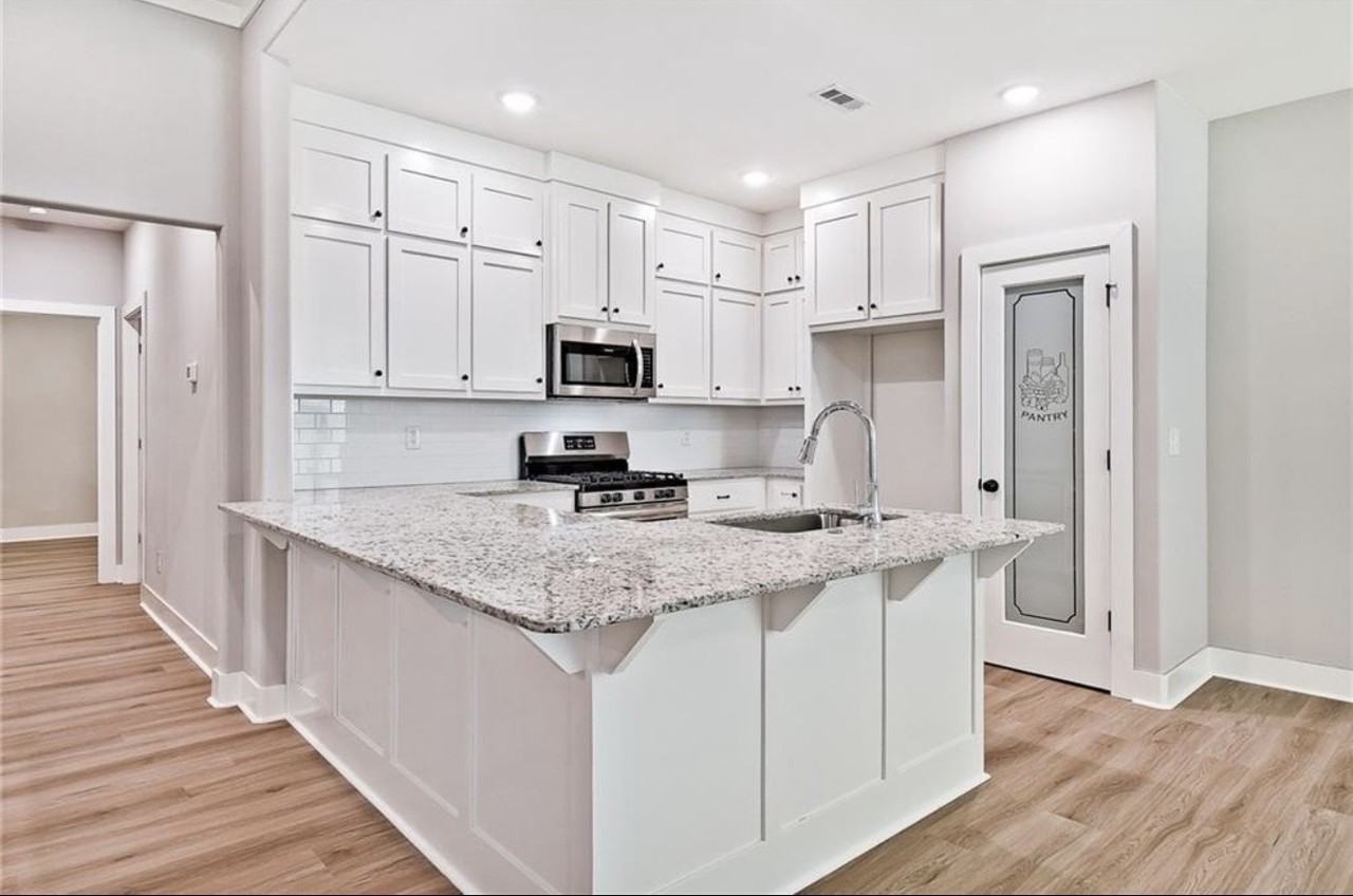 951 Sugar Loaf St #NA - Photo 4 of 14