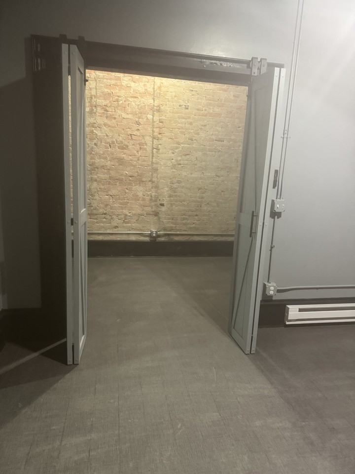 101 N Main St #E - Photo 4 of 17