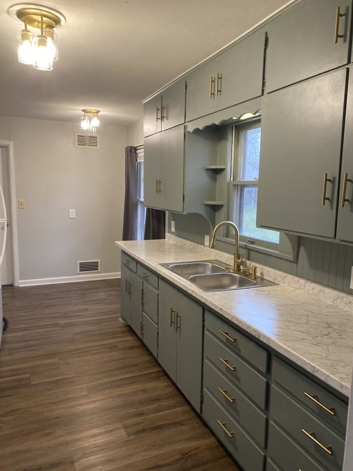 1002 Sunset Ave #NA - Photo 5 of 16