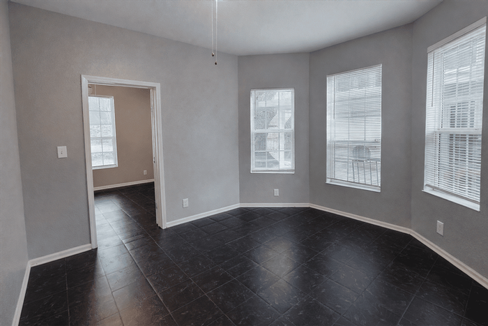 511 W Cleveland St #1 - Photo 5 of 16