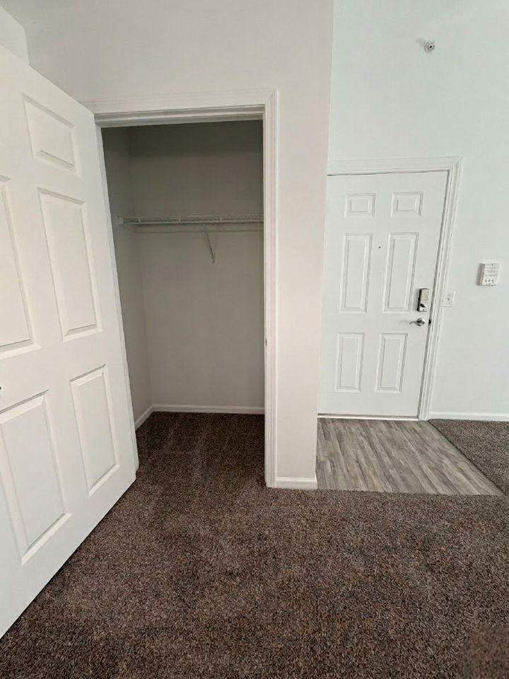 100 Gethings Cir #601-5 - Photo 4 of 14