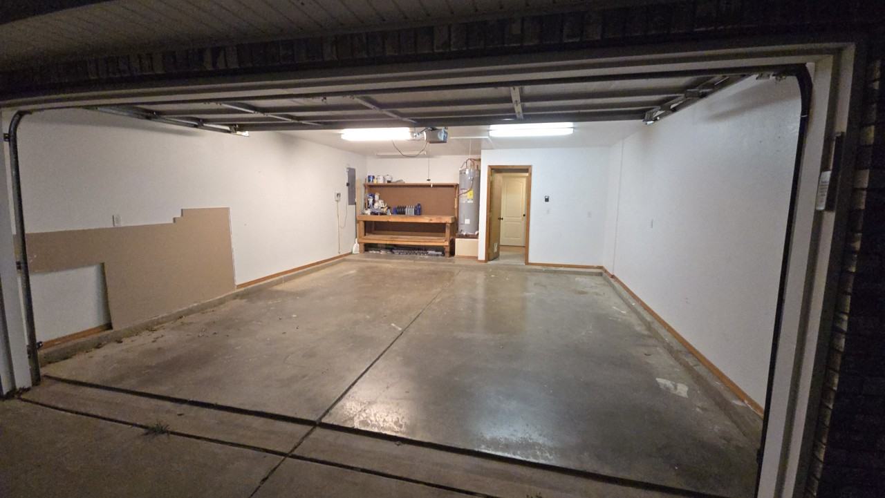 112 Cades Ct #NA - Photo 3 of 18