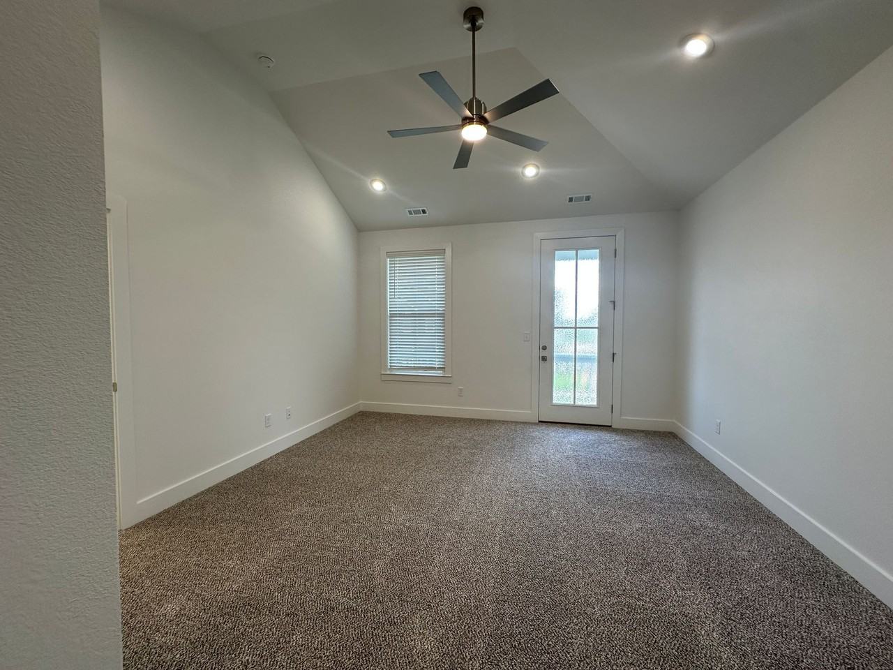 4413 W Bronco Dr. - Photo 7 of 42