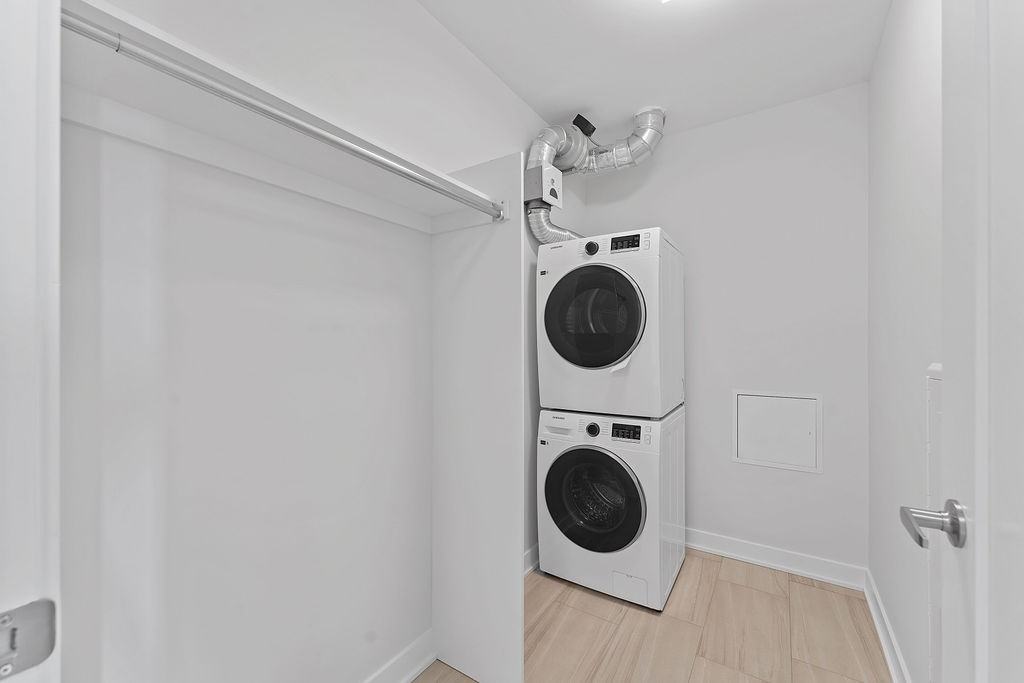 360 Deschâtelets Avenue #503 - Photo 5 of 27