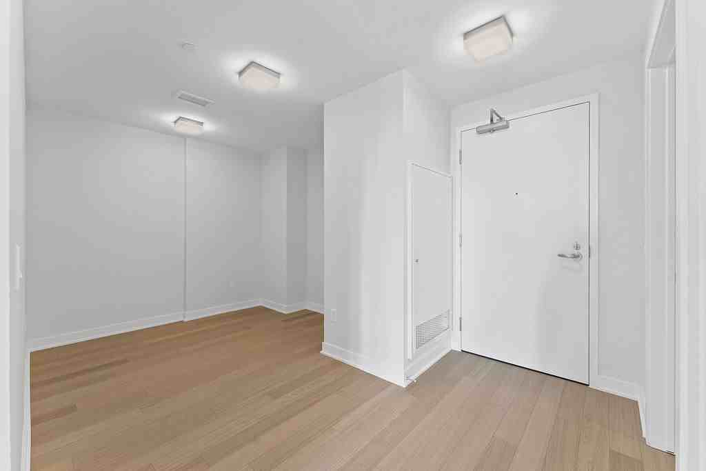 360 Deschâtelets Avenue #503 - Photo 6 of 27