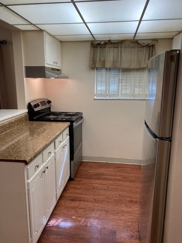 315 N Lake Dr #15 - Photo 6 of 10