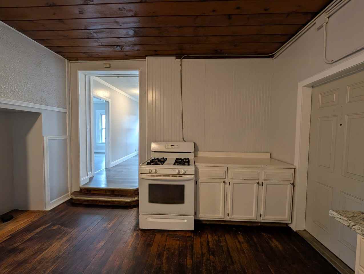 216 Lyman Street #2L - Photo 2 of 11