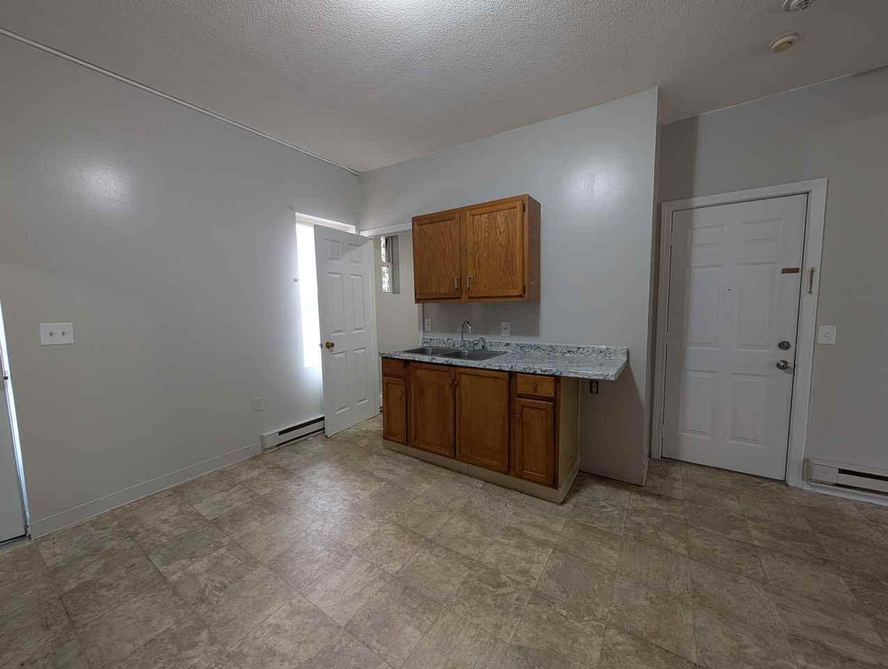 212 Lyman Street #2L - Photo 2 of 9