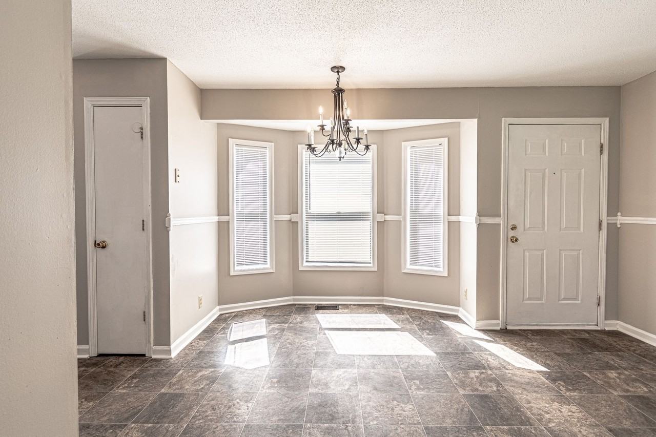 308 Alan Ct - Photo 5 of 18