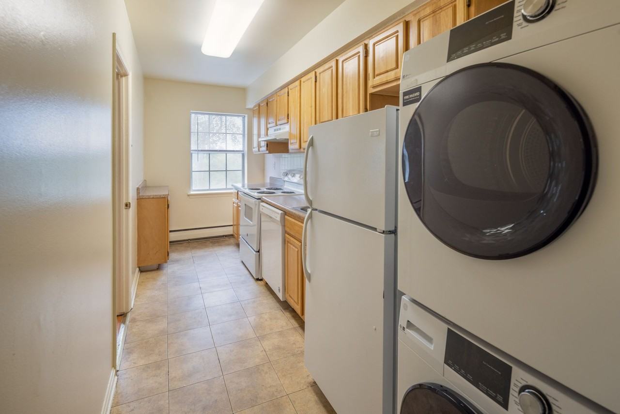 One Montgomery - Photo 6 of 8