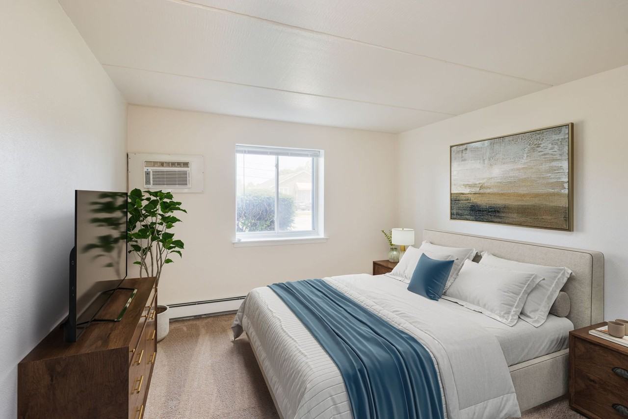 Racquet Club - Photo 2 of 7