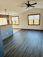 featured image of 3013 3013 - 3015 Valley St.