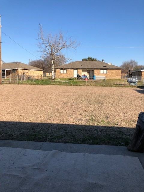 211 Tejas Dr - Photo 4 of 17